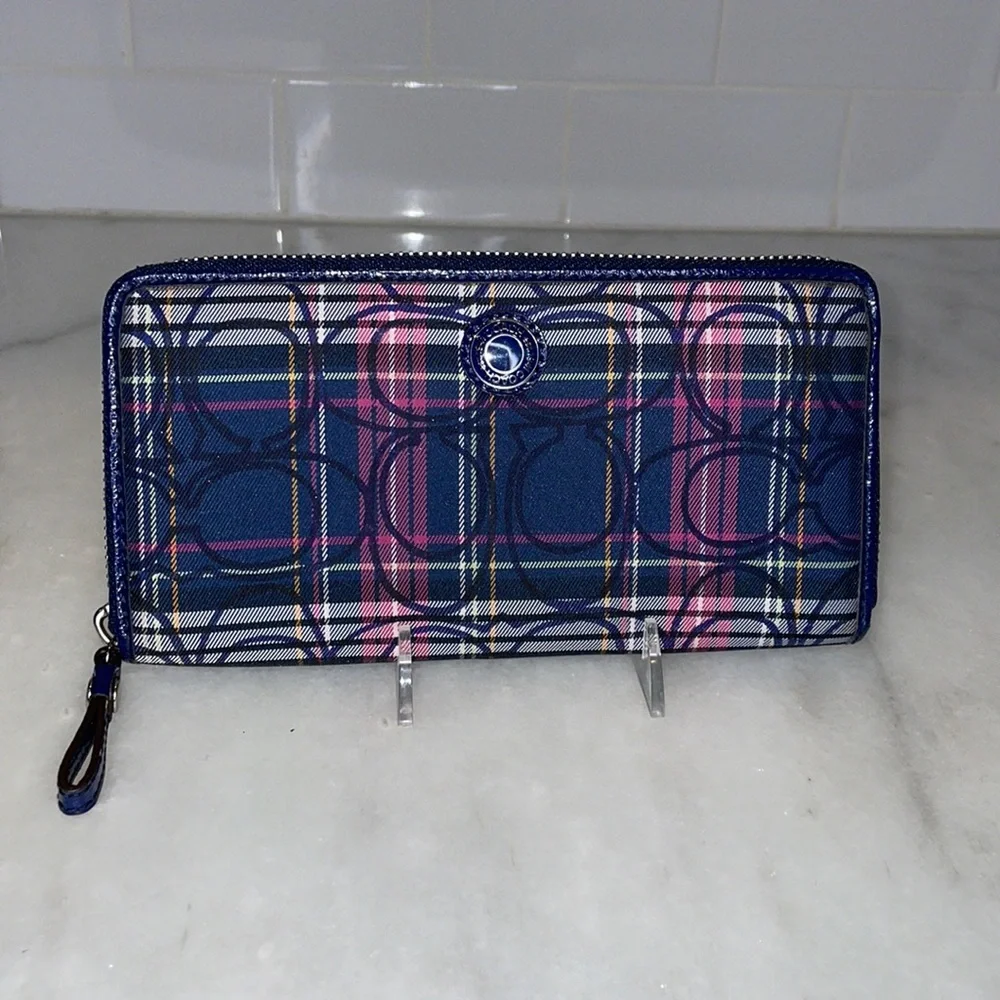 Coach Poppy Tartan Plaid Full Zipper Continental Wallet